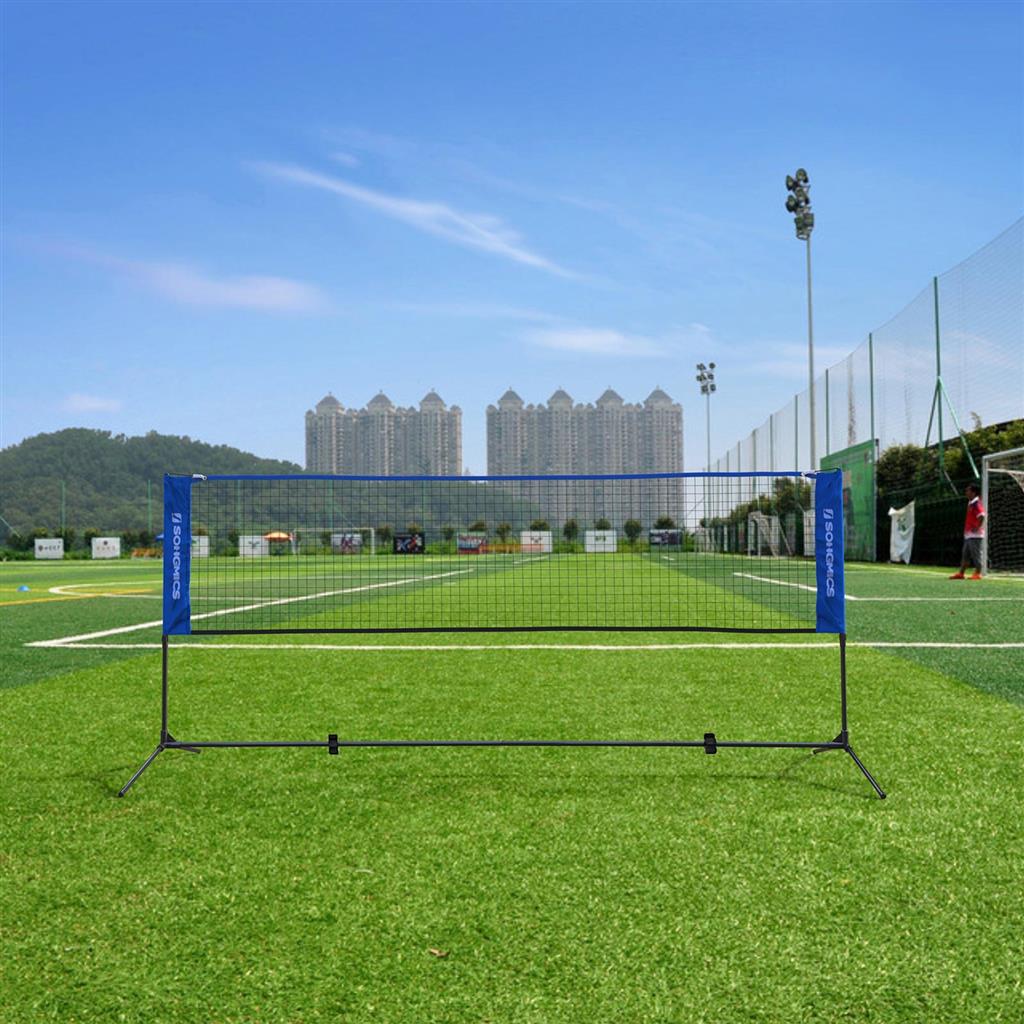 SONGMICS USYQ500V2 blue badminton net set up outdoors